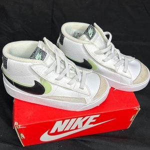 Blazer Mid ‘77 SE (TD)